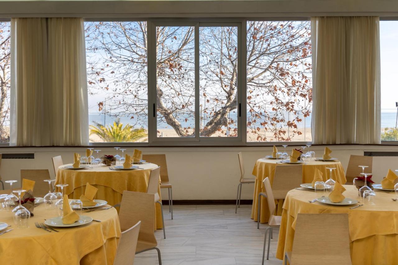 Hotel Royal Giulianova Esterno foto