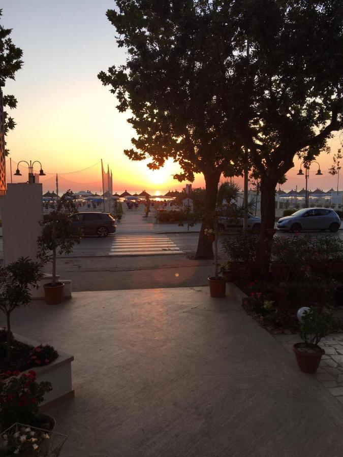 Hotel Royal Giulianova Esterno foto